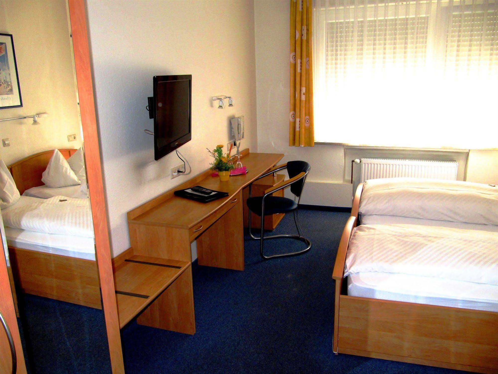 Hotel Gasthof Am Selteltor Wiesensteig Kültér fotó