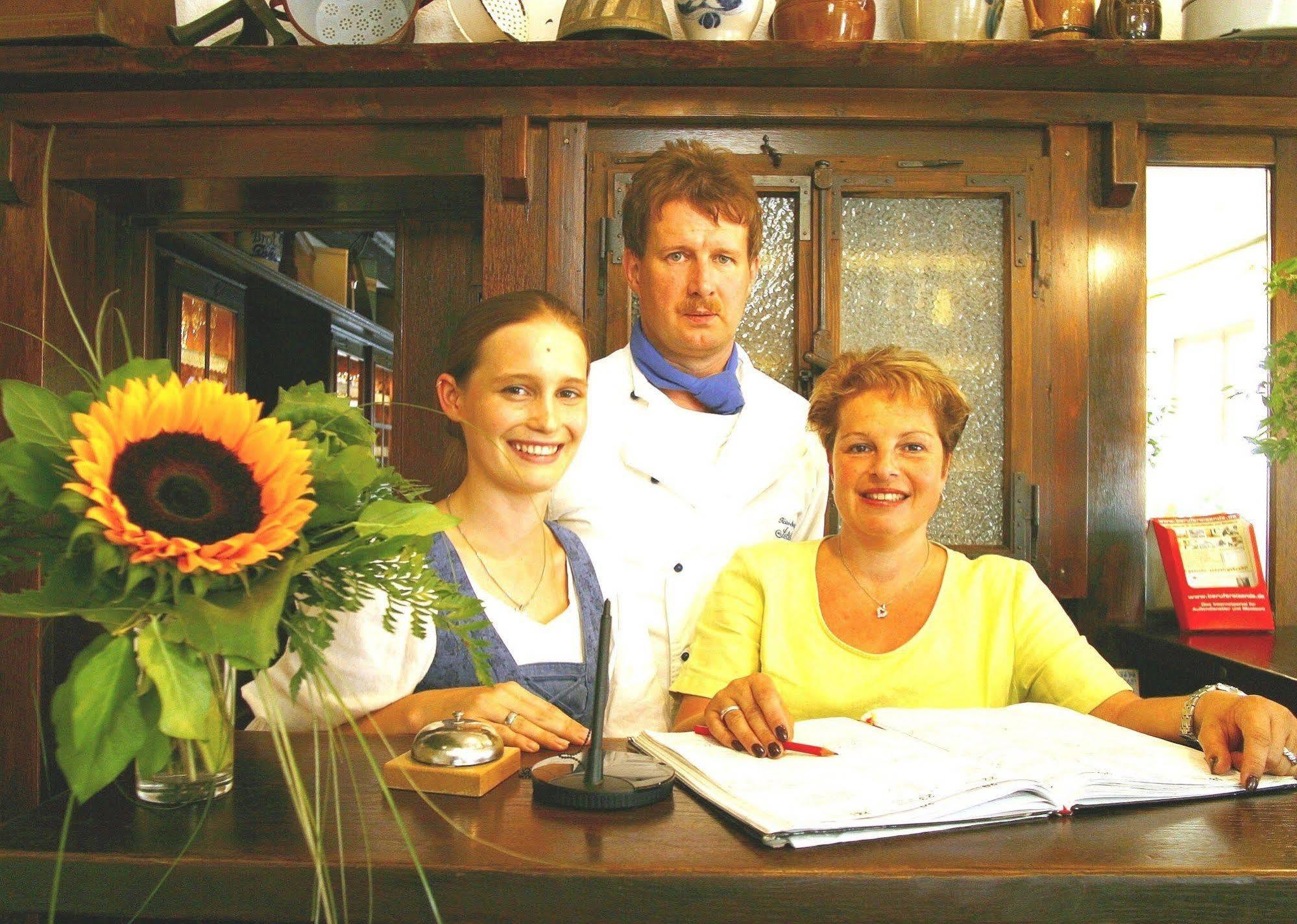 Hotel Gasthof Am Selteltor Wiesensteig Kültér fotó
